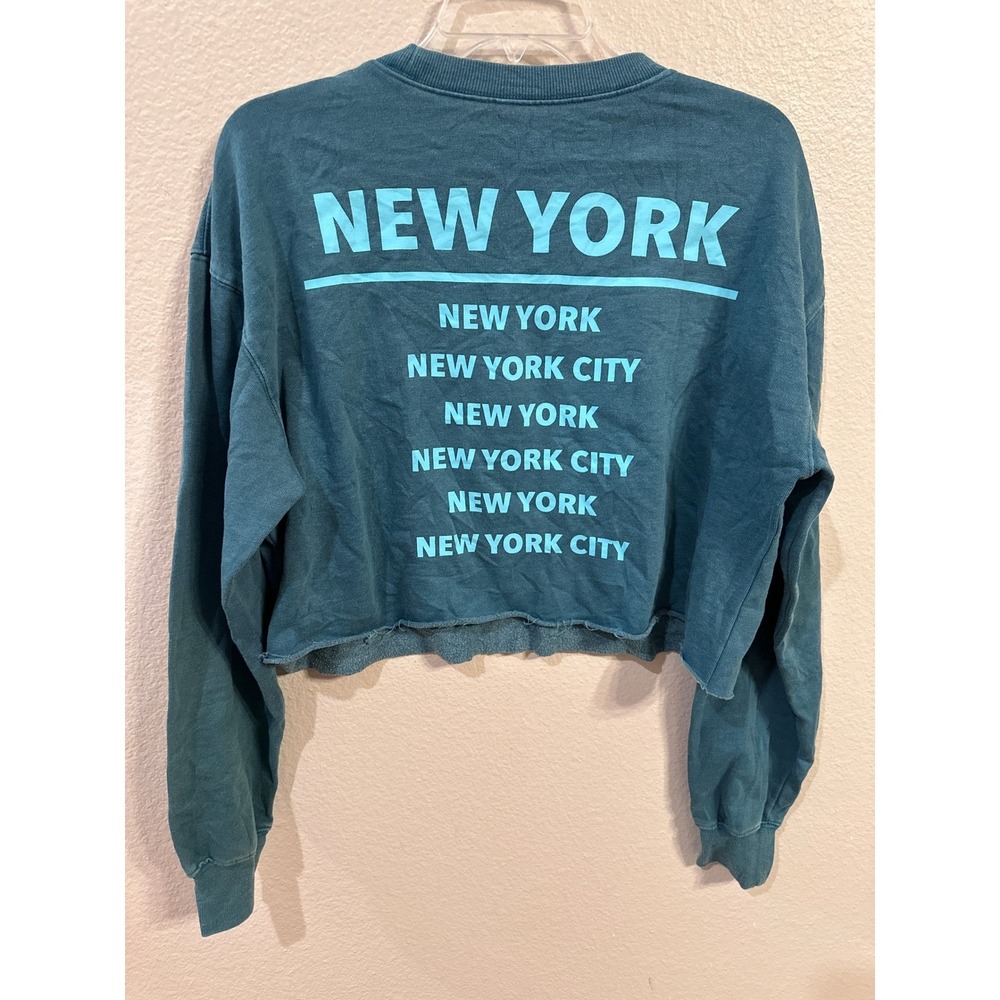 Wild Fable Womens Cropped Sweatshirt New York City Graphic Teal Blue Size M - Picture 1 of 4